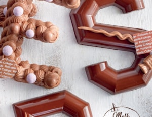 Room chocoladeletter wit